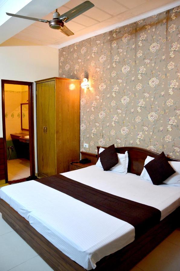 Hotel City Paradise Chandigarh Exterior photo